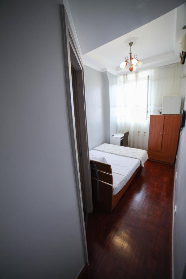 Kaydee Guesthouse ローマ エクステリア 写真